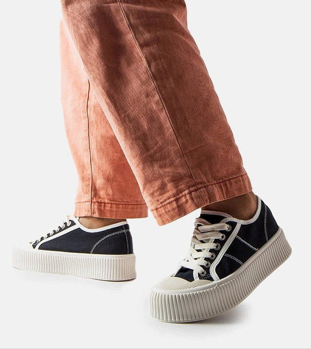 Castisca Black Fabric Platform Sneakers