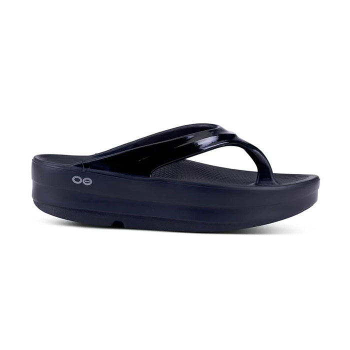 OOFOS SANDALS 5 / Black OOmega OOlala Thong 848282043861 OOmega OOlala Thong
