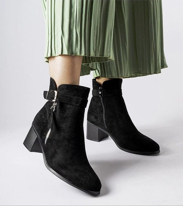 Ukrainian Vibe 5.5 Esmyra low-heel ankle boots Esmyra low-heel ankle boots
