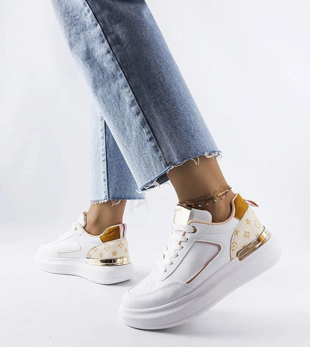 Ukrainian Vibe 5.5 Marriale White Sneakers with Beige Detail Marriale White Sneakers with Beige Detail