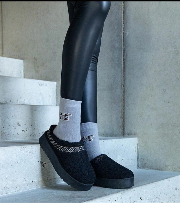 Ukrainian Vibe Tavelya Embroidered Winter Snow Boots Tavelya Embroidered Winter Snow Boots