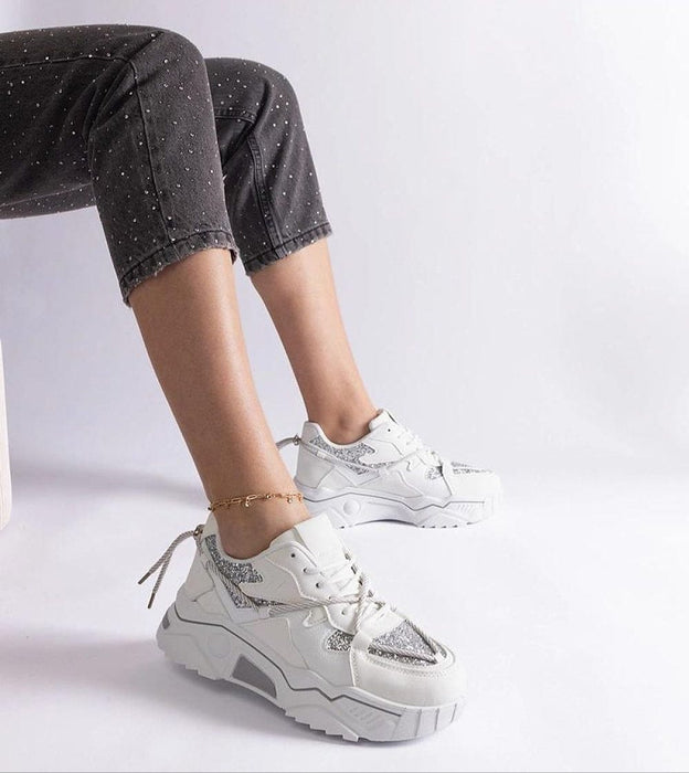 Ukrainian Vibe White / 5.5 Nimvara Shimmer Detail Black Sneakers Nimvara Shimmer Detail Black Sneakers